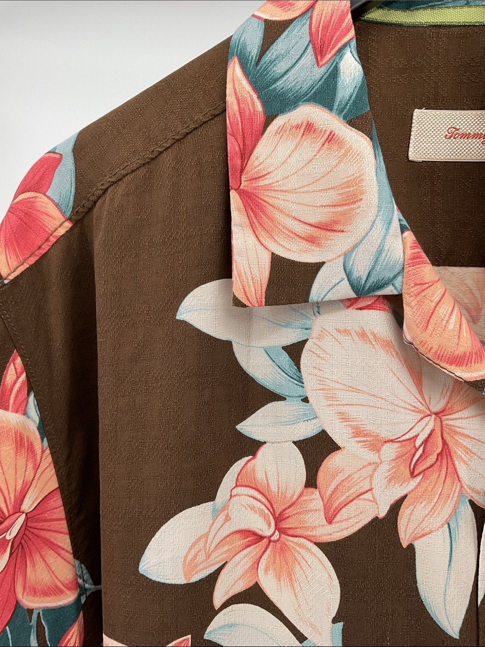 Tommy Bahama 100% Silk Camp Shirt Medium Brown Orchid Jacquard Hawaiian